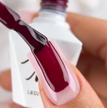 Preview: Molly Lac Cherry Bomb 302 - Hybridlack 8 g | Finger Fashion